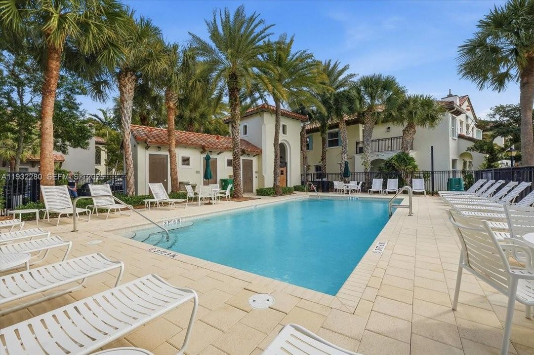 На продажу: $535,000 (3 спален, 2 ванн, 1334 Квадратных фут)