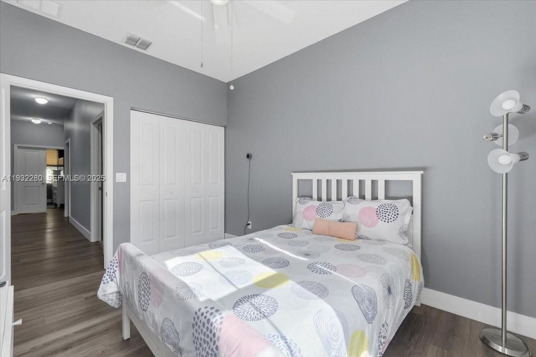 На продажу: $535,000 (3 спален, 2 ванн, 1334 Квадратных фут)