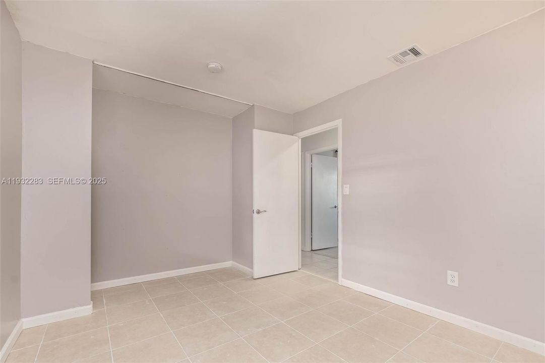 For Sale: $700,000 (3 beds, 2 baths, 1875 Square Feet)