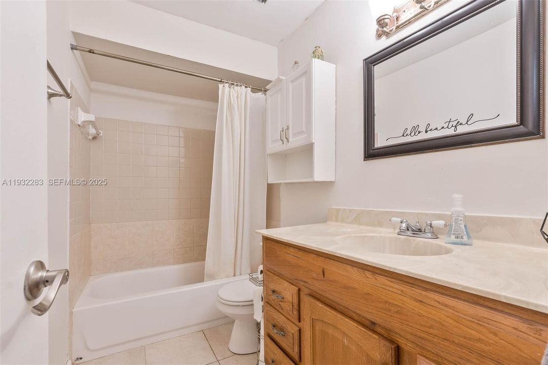 For Sale: $700,000 (3 beds, 2 baths, 1875 Square Feet)