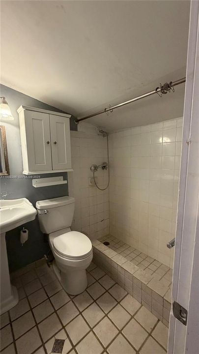 En Renta: $2,000 (4 camas, 2 baños, 1646 Pies cuadrados)