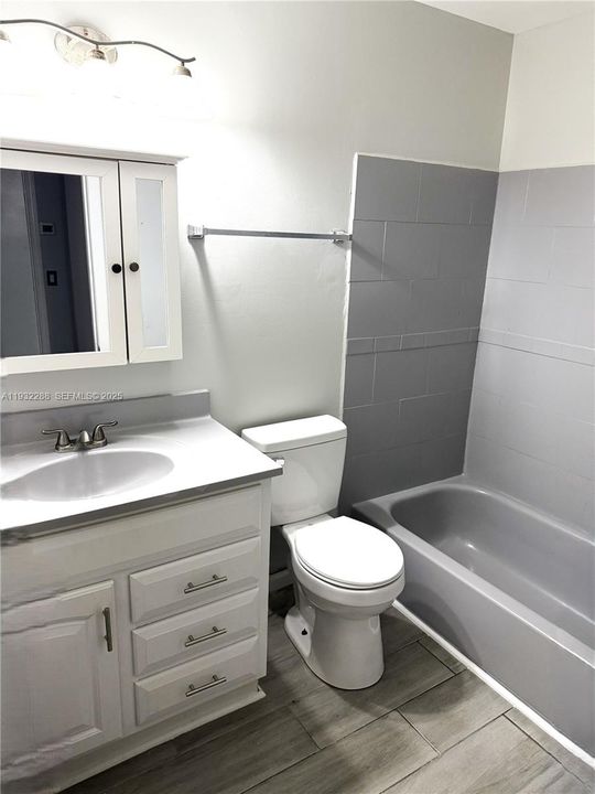 For Sale: $350,000 (3 beds, 2 baths, 1176 Square Feet)