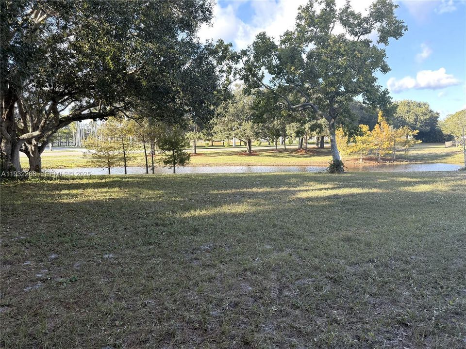 На продажу: $350,000 (3 спален, 2 ванн, 1176 Квадратных фут)