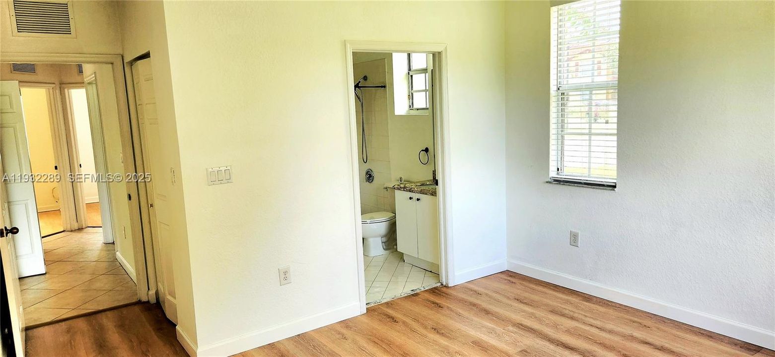 出租: $1,875 (3 贝兹, 2 浴室, 1062 平方英尺)