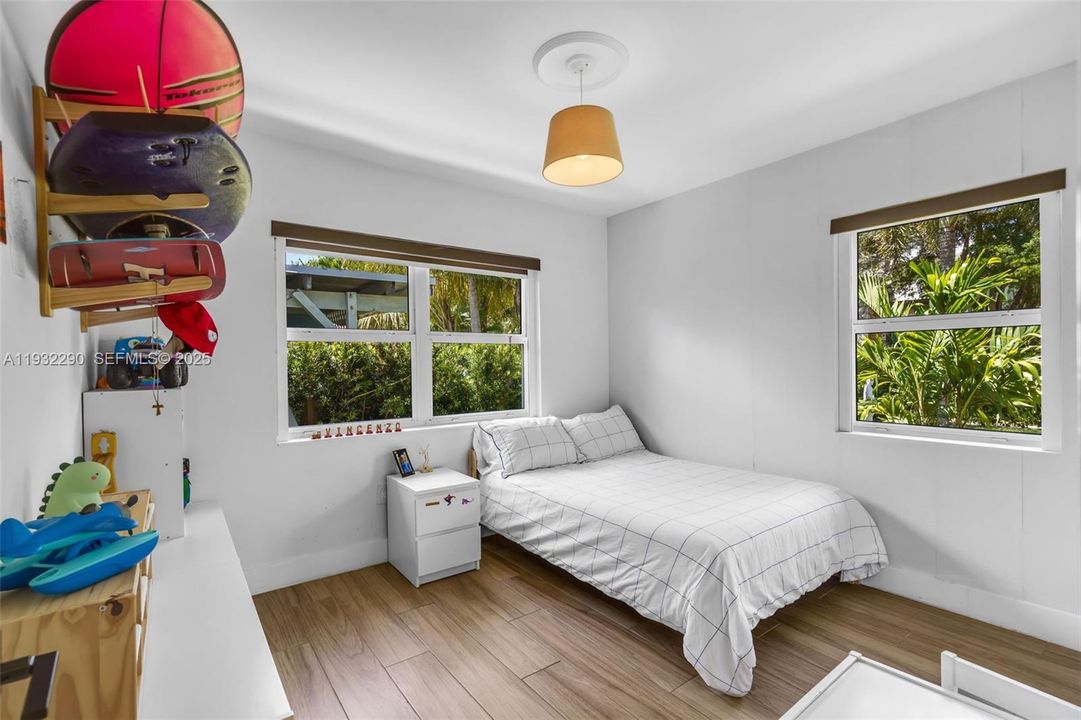 В аренду: $17,500 (5 спален, 4 ванн, 0 Квадратных фут)