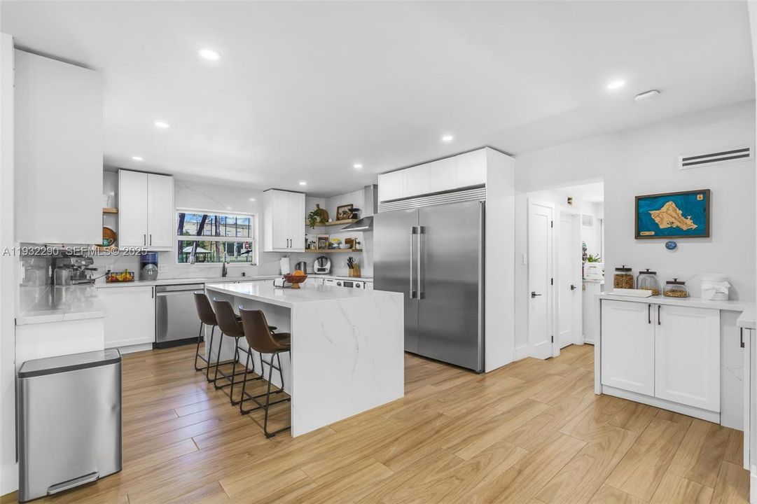 В аренду: $17,500 (5 спален, 4 ванн, 0 Квадратных фут)