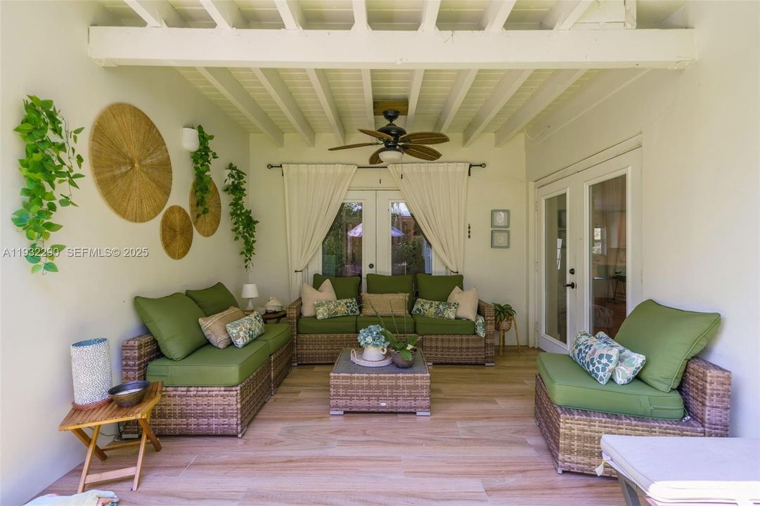 В аренду: $17,500 (5 спален, 4 ванн, 0 Квадратных фут)