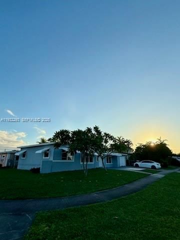 For Rent: $2,700 (3 beds, 2 baths, 1278 Square Feet)