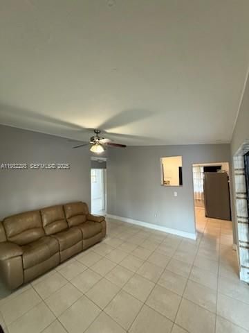 For Rent: $2,700 (3 beds, 2 baths, 1278 Square Feet)