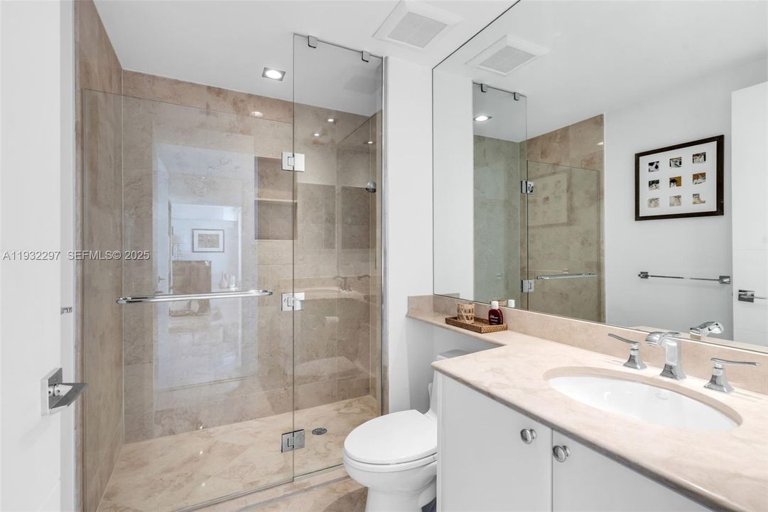 待售: $5,100,000 (3 贝兹, 3 浴室, 2790 平方英尺)