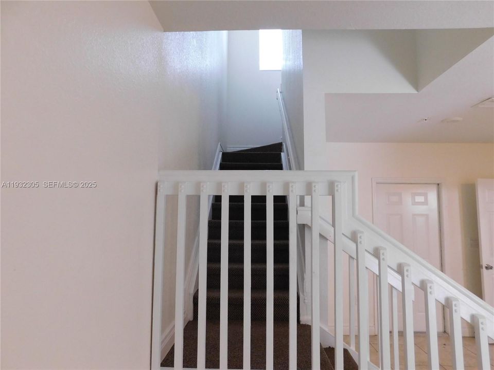 出租: $2,800 (4 贝兹, 3 浴室, 1440 平方英尺)