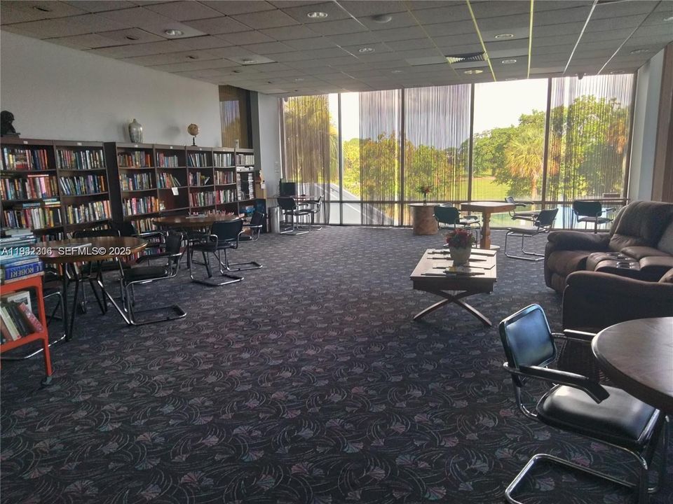 En Renta: $1,700 (2 camas, 2 baños, 1100 Pies cuadrados)