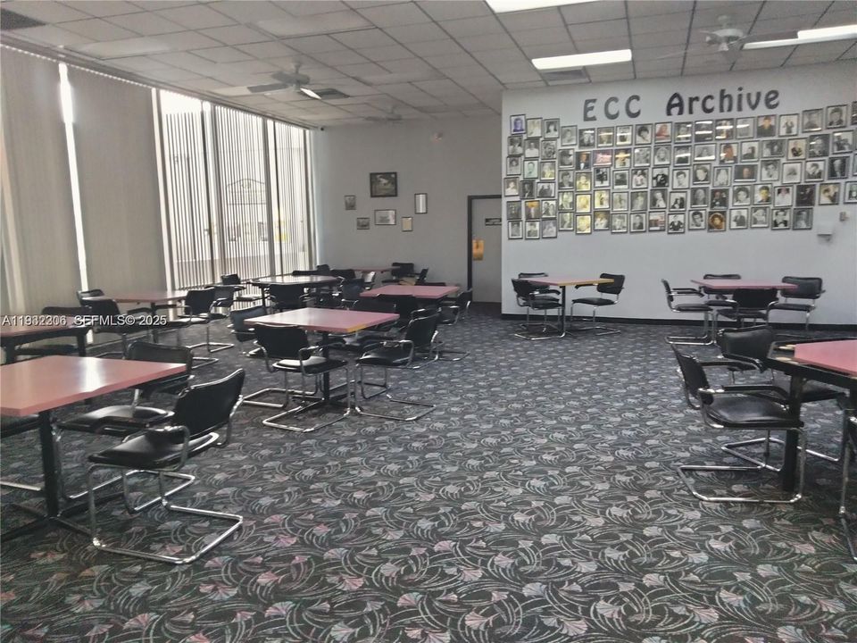 En Renta: $1,700 (2 camas, 2 baños, 1100 Pies cuadrados)