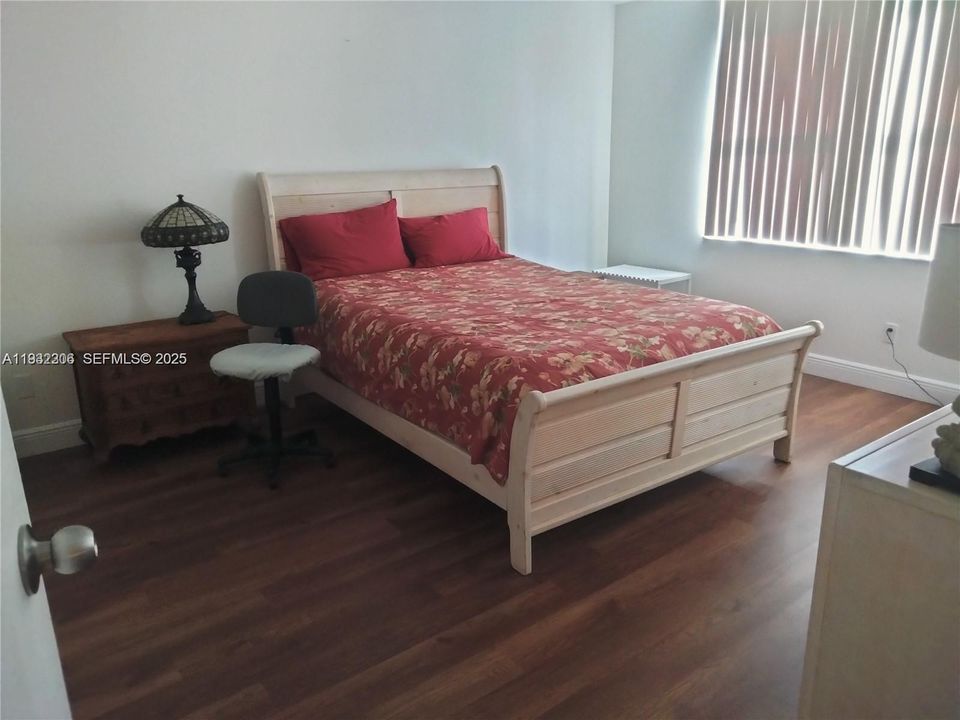 En Renta: $1,700 (2 camas, 2 baños, 1100 Pies cuadrados)