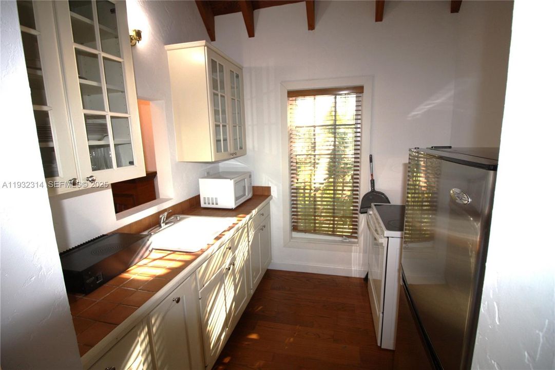 En Venta: $10,900,000 (5 camas, 4 baños, 5704 Pies cuadrados)