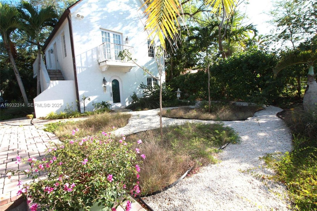 En Venta: $10,900,000 (5 camas, 4 baños, 5704 Pies cuadrados)