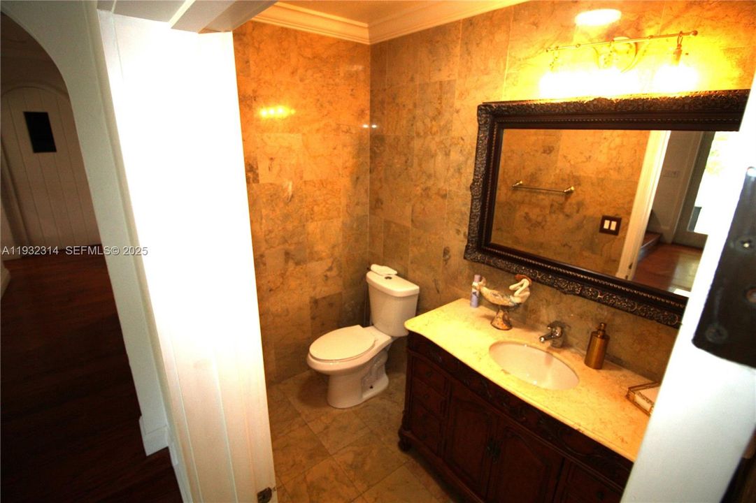 En Venta: $10,900,000 (5 camas, 4 baños, 5704 Pies cuadrados)