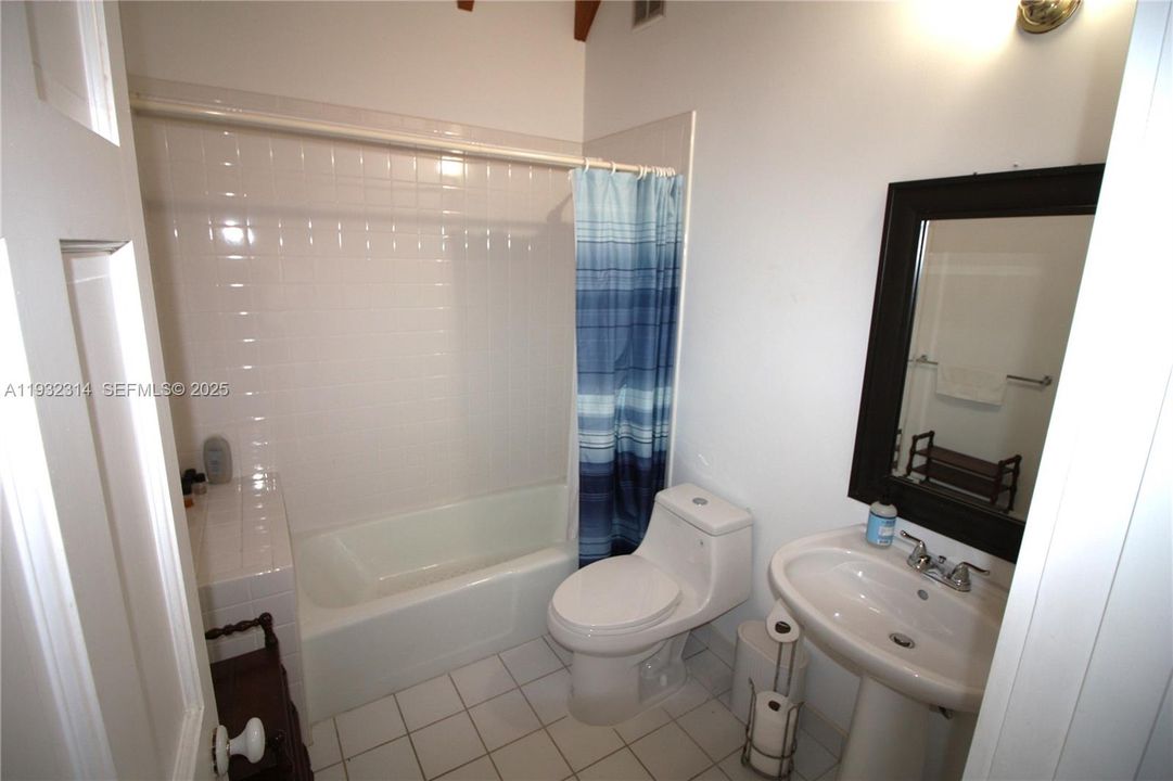 En Venta: $10,900,000 (5 camas, 4 baños, 5704 Pies cuadrados)