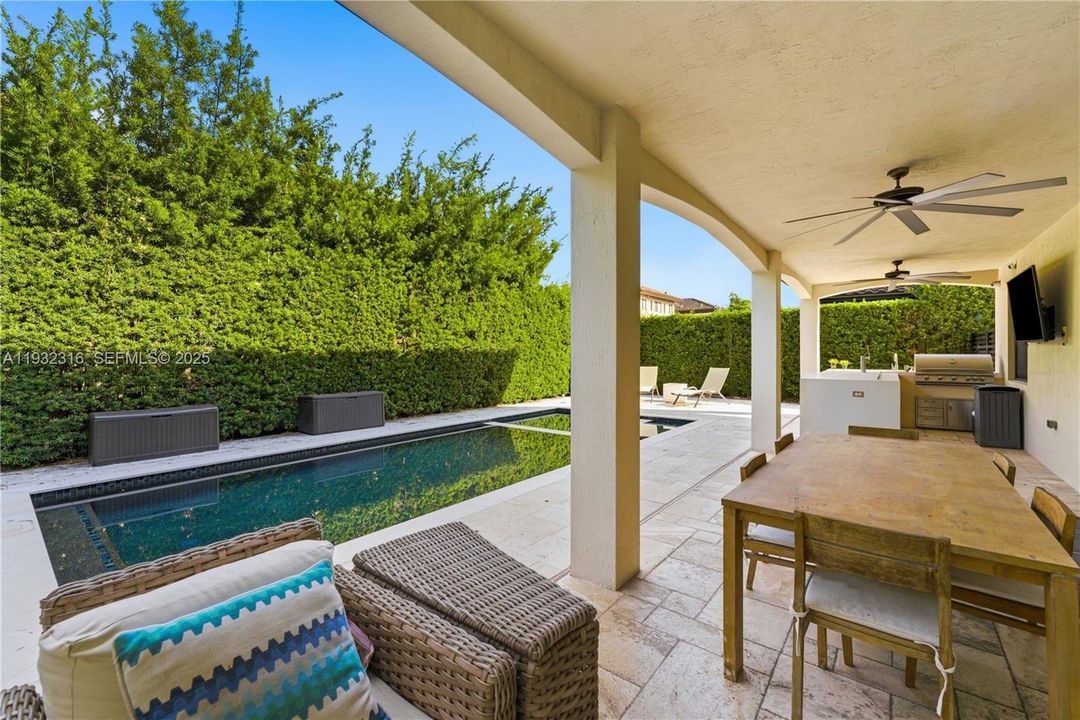 待售: $1,375,000 (5 贝兹, 4 浴室, 3223 平方英尺)