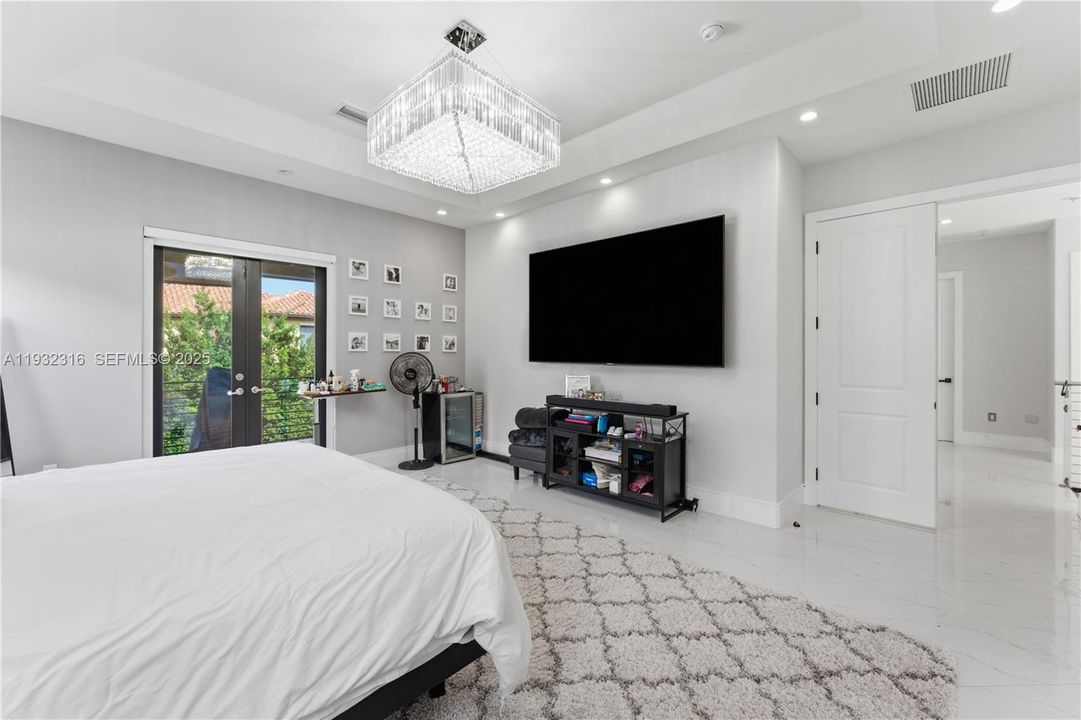 待售: $1,375,000 (5 贝兹, 4 浴室, 3223 平方英尺)