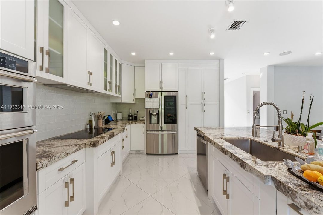 待售: $1,375,000 (5 贝兹, 4 浴室, 3223 平方英尺)