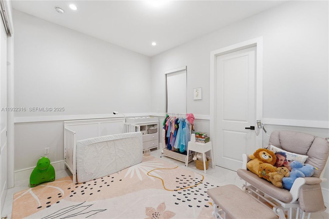 待售: $1,375,000 (5 贝兹, 4 浴室, 3223 平方英尺)