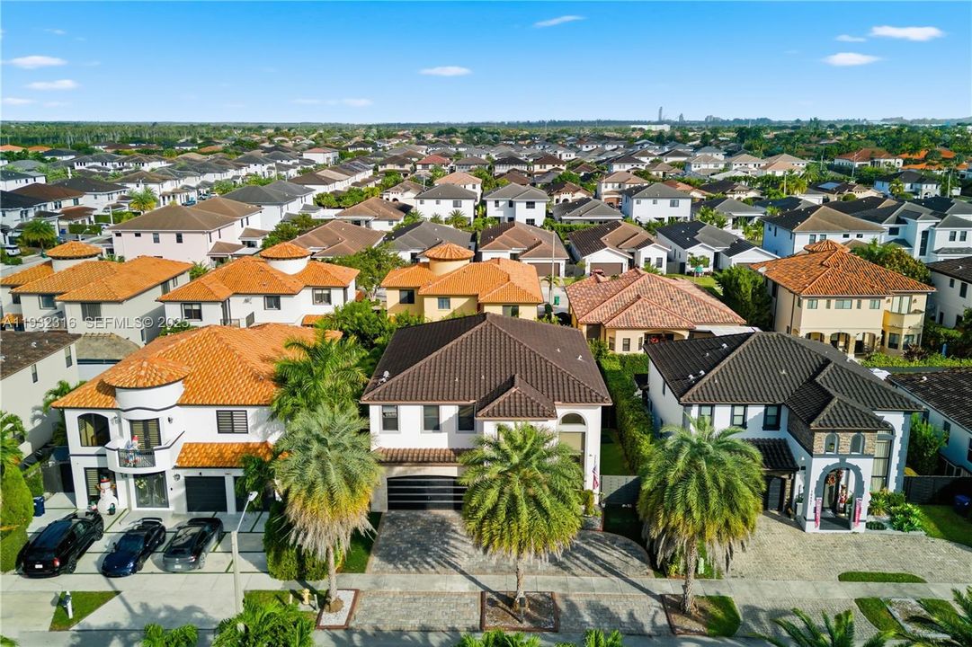 待售: $1,375,000 (5 贝兹, 4 浴室, 3223 平方英尺)