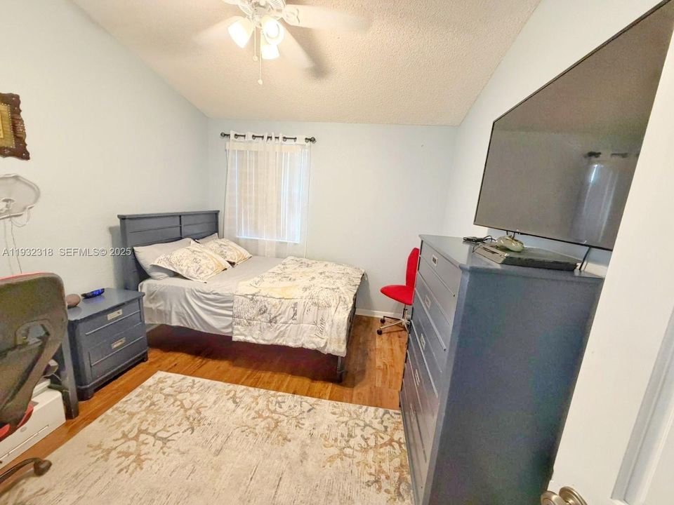 For Sale: $449,950 (3 beds, 2 baths, 1635 Square Feet)