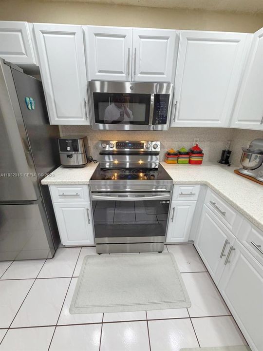 For Sale: $449,950 (3 beds, 2 baths, 1635 Square Feet)