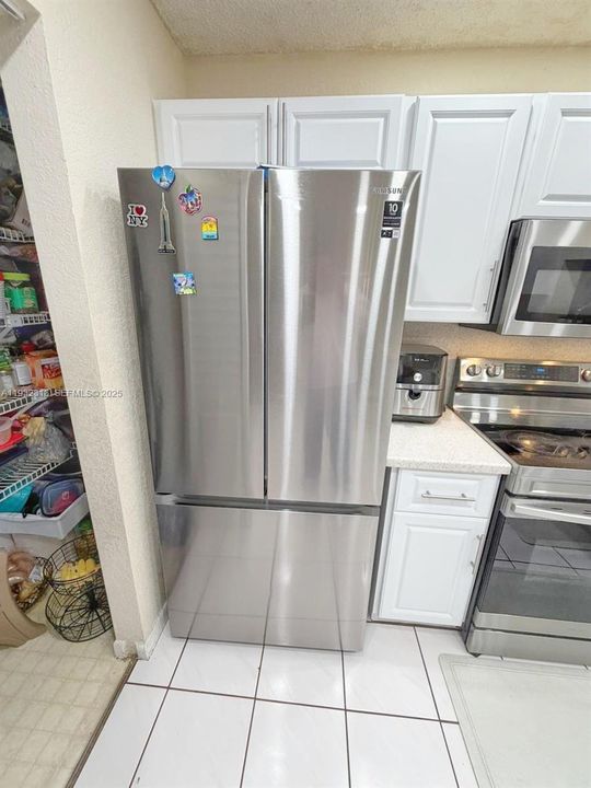 For Sale: $449,950 (3 beds, 2 baths, 1635 Square Feet)