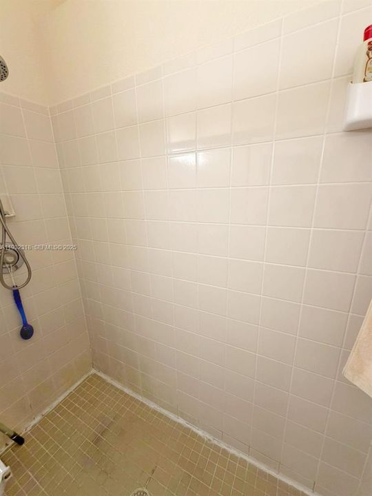 For Sale: $449,950 (3 beds, 2 baths, 1635 Square Feet)