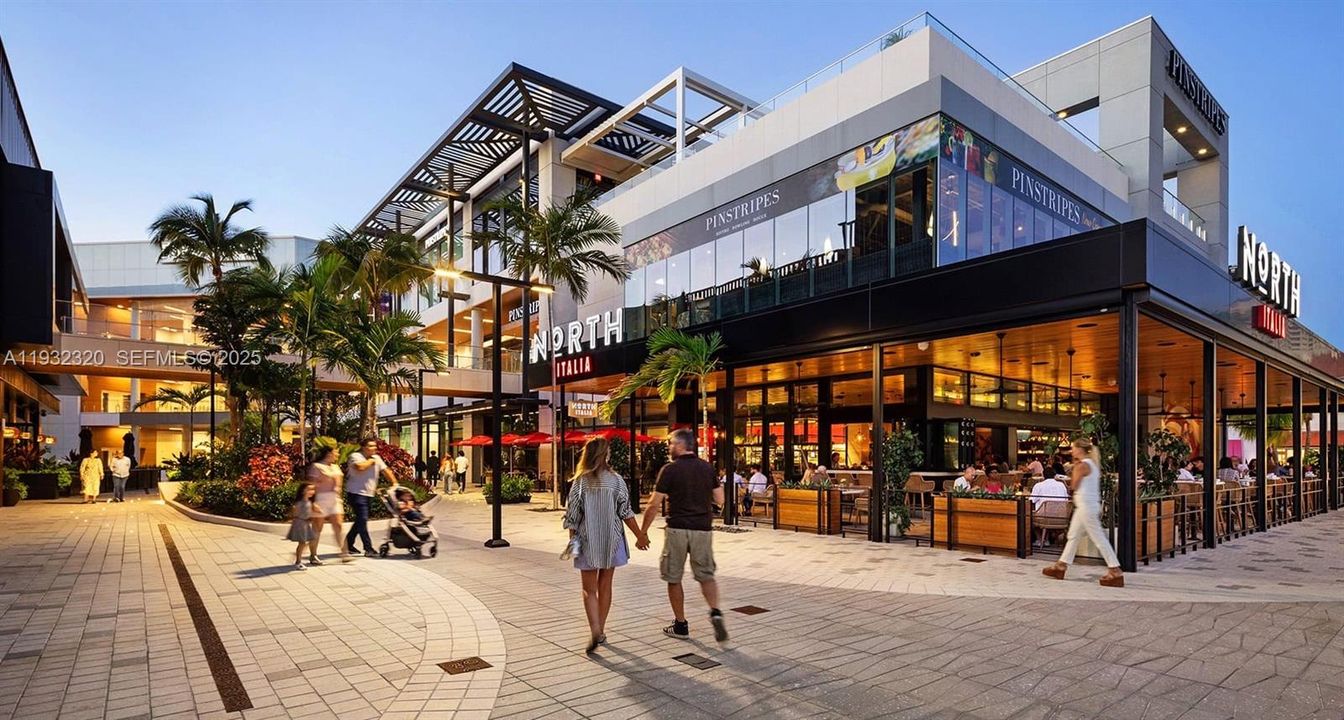 出租: $2,250 (2 贝兹, 2 浴室, 1083 平方英尺)