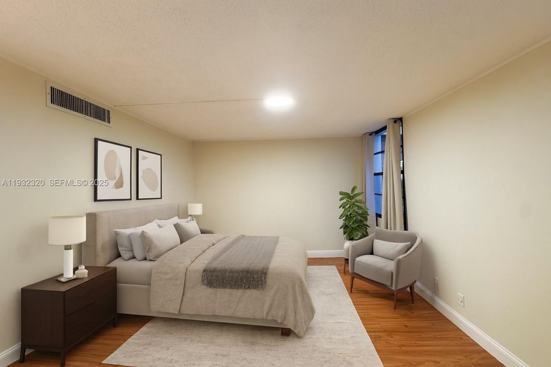 出租: $2,250 (2 贝兹, 2 浴室, 1083 平方英尺)