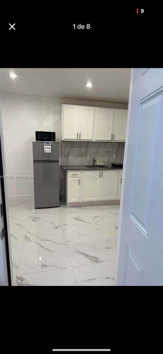 出租: $1,200 (1 贝兹, 1 浴室, 900 平方英尺)