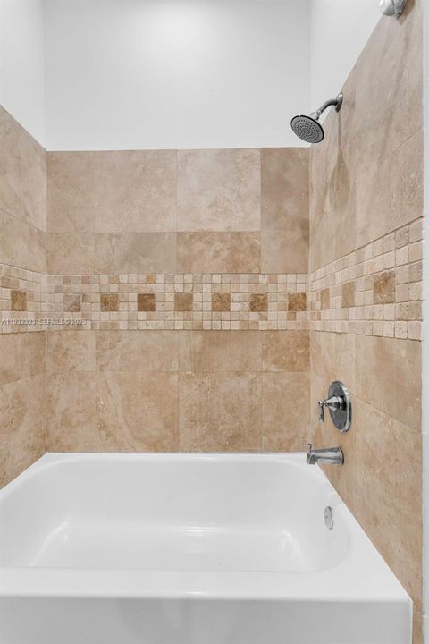 En Venta: $460,000 (2 camas, 1 baños, 1024 Pies cuadrados)