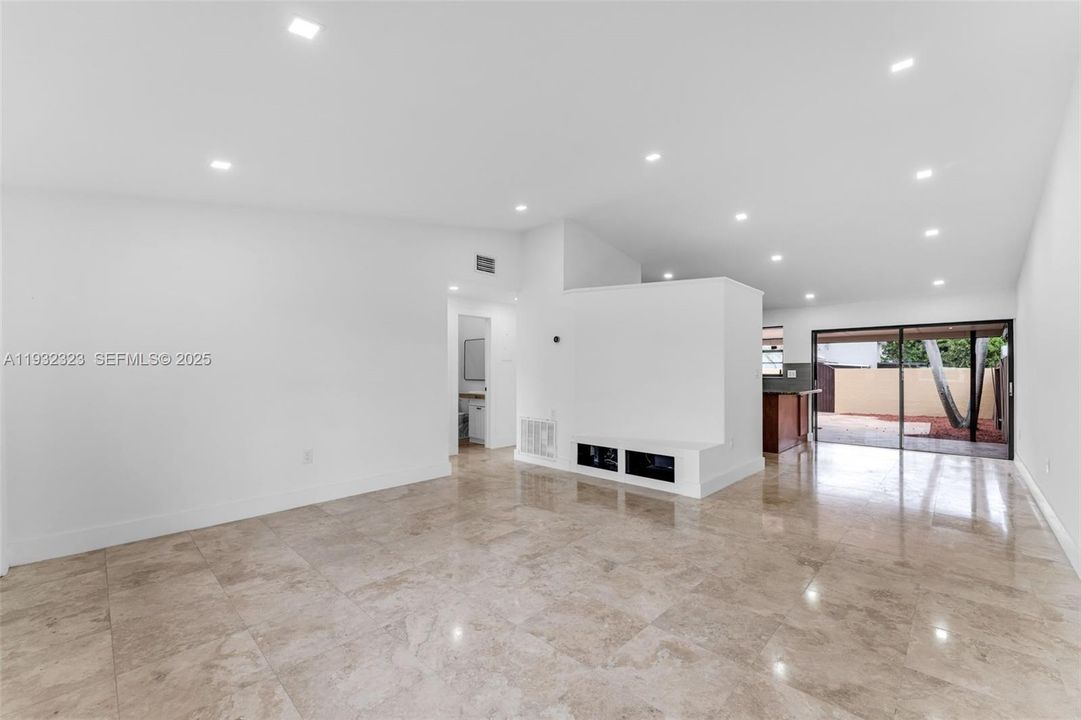 En Venta: $460,000 (2 camas, 1 baños, 1024 Pies cuadrados)