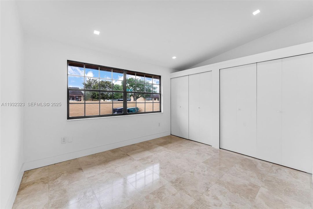 En Venta: $460,000 (2 camas, 1 baños, 1024 Pies cuadrados)