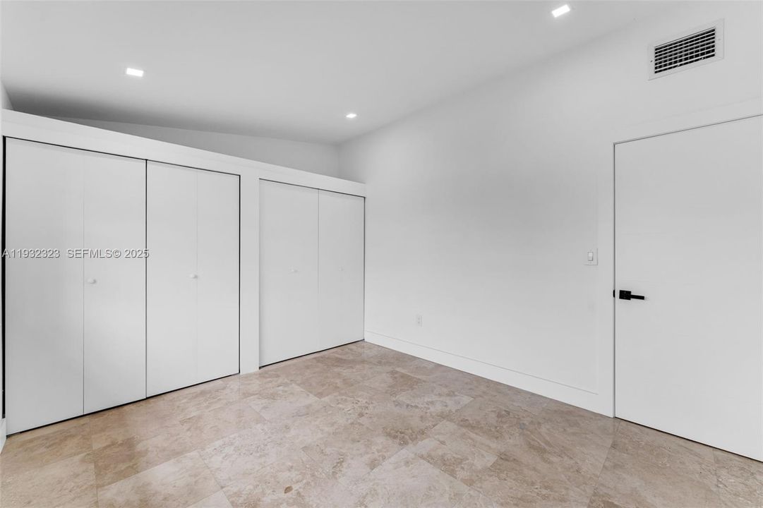 En Venta: $460,000 (2 camas, 1 baños, 1024 Pies cuadrados)