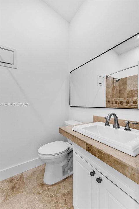 En Venta: $460,000 (2 camas, 1 baños, 1024 Pies cuadrados)