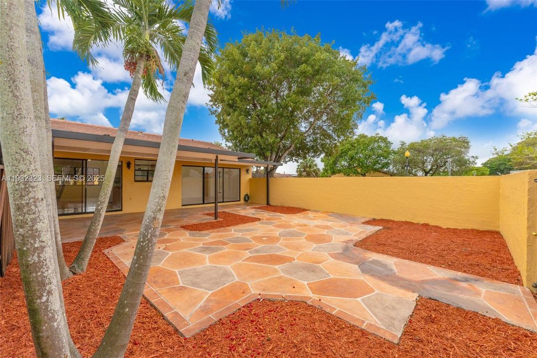 En Venta: $460,000 (2 camas, 1 baños, 1024 Pies cuadrados)