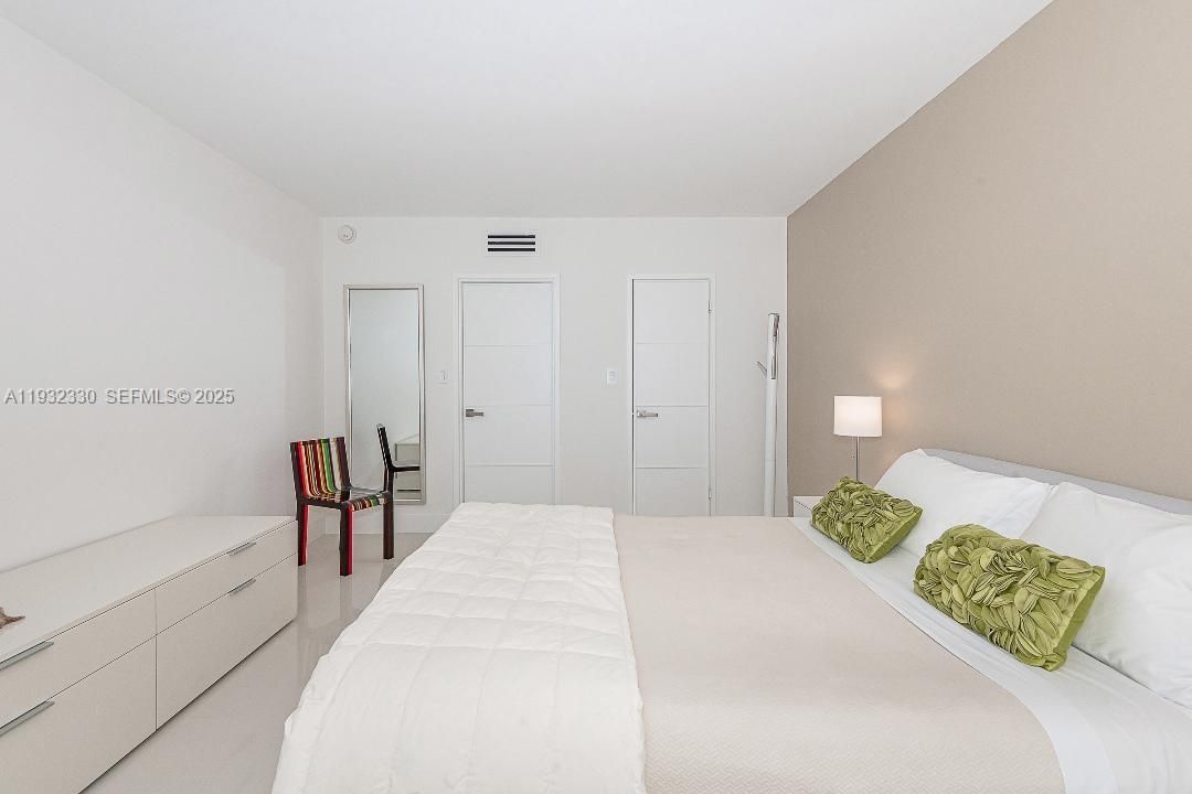 На продажу: $395,000 (1 спален, 1 ванн, 852 Квадратных фут)