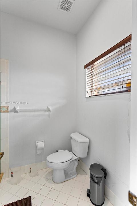 For Sale: $728,000 (4 beds, 2 baths, 2942 Square Feet)