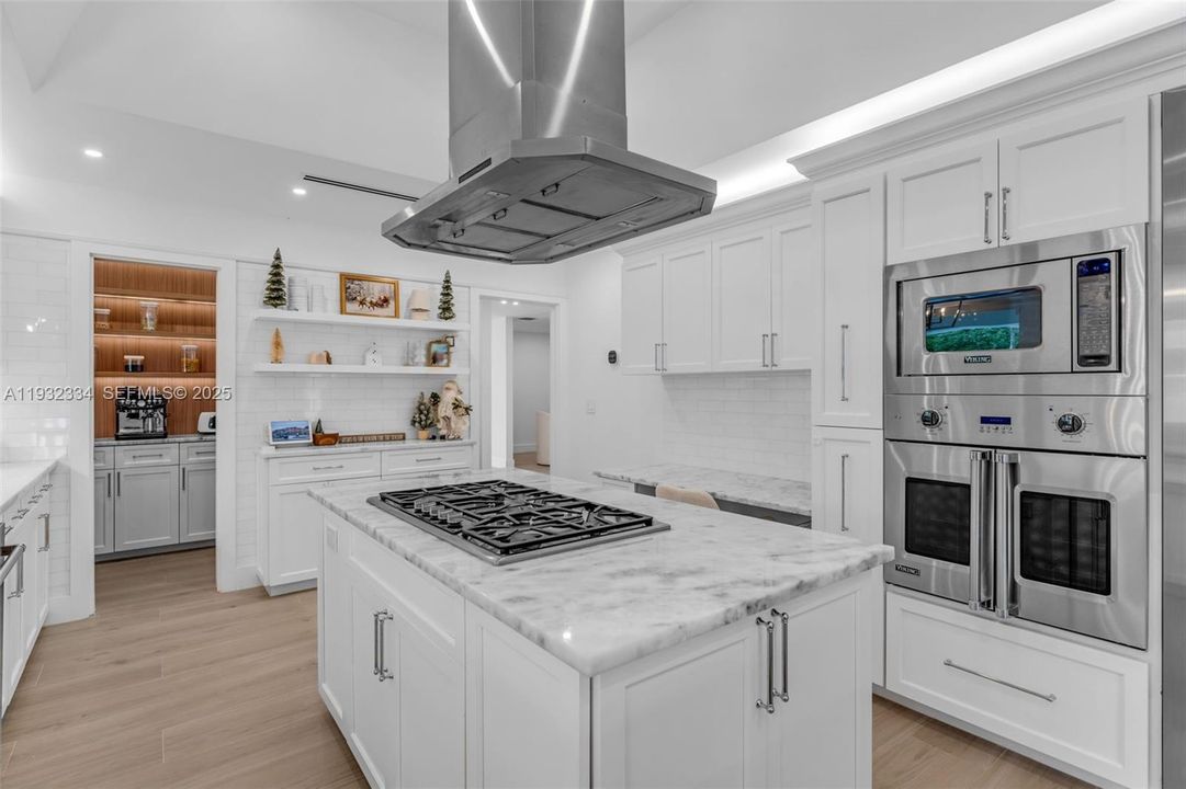 待售: $1,249,000 (4 贝兹, 3 浴室, 2751 平方英尺)