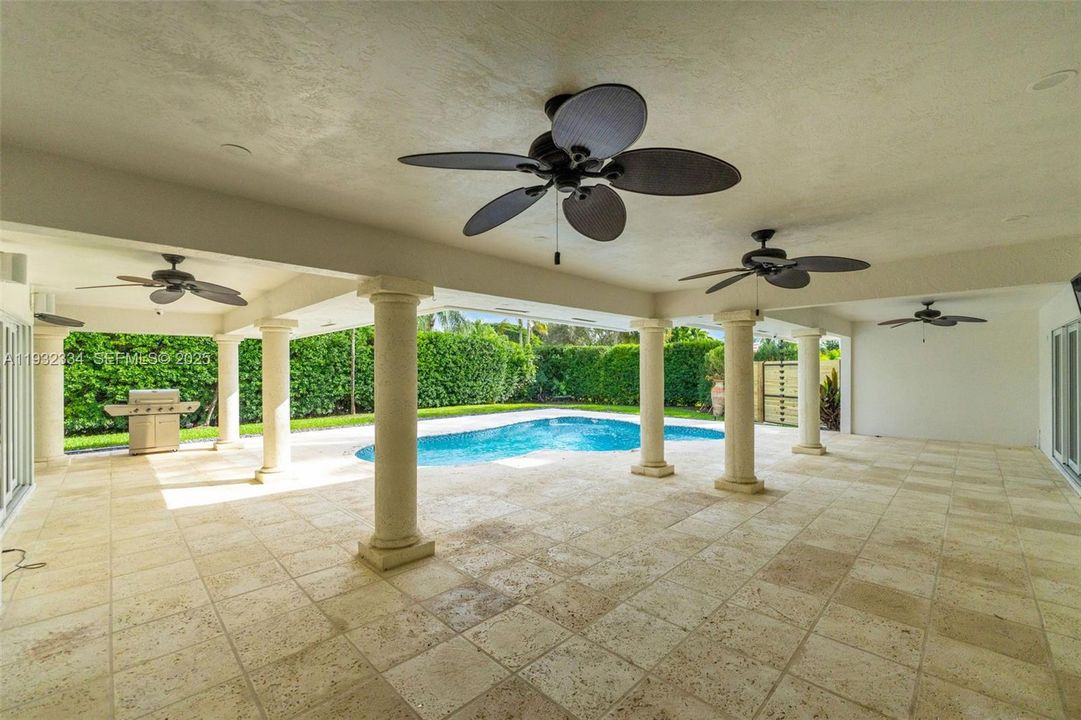 待售: $1,249,000 (4 贝兹, 3 浴室, 2751 平方英尺)