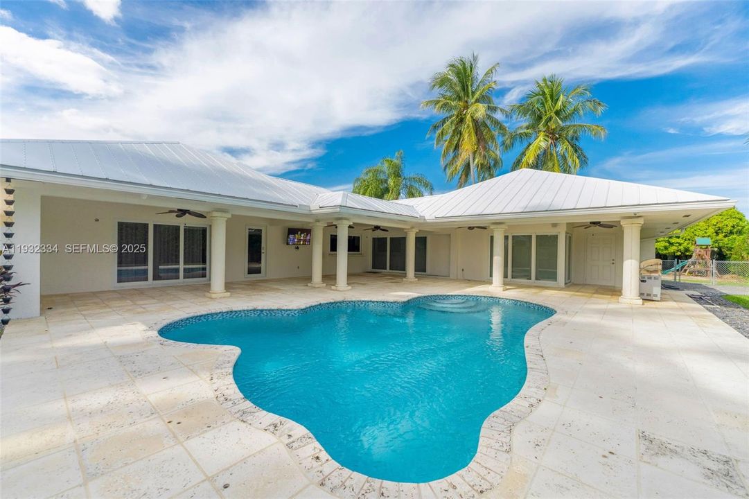 待售: $1,249,000 (4 贝兹, 3 浴室, 2751 平方英尺)