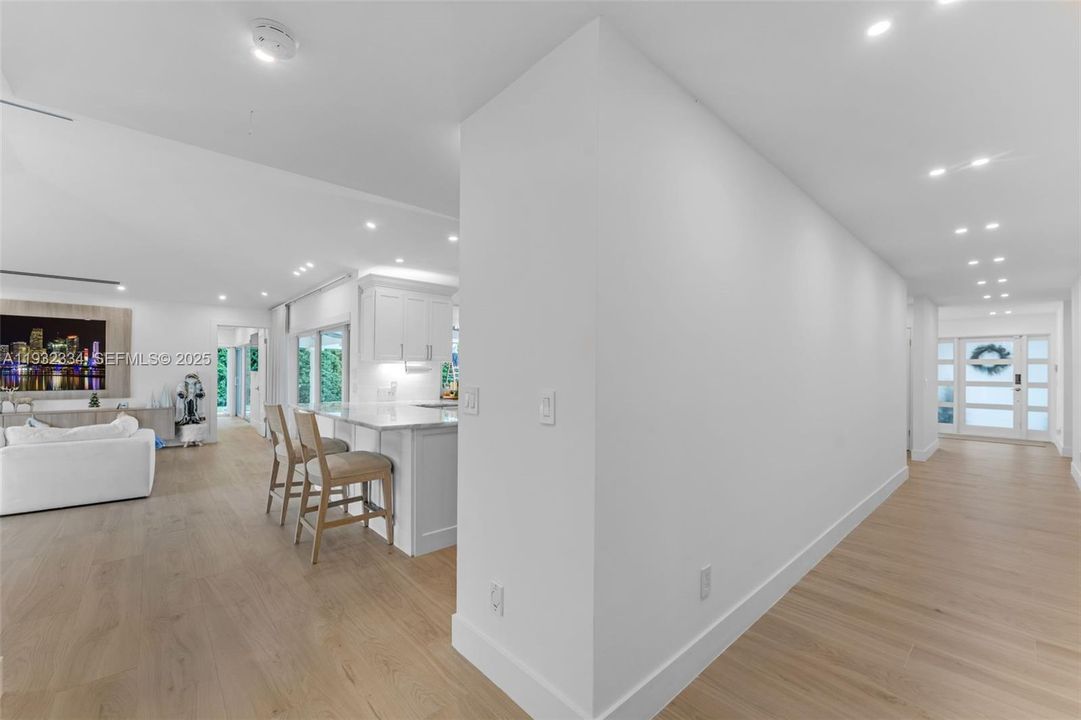 待售: $1,249,000 (4 贝兹, 3 浴室, 2751 平方英尺)