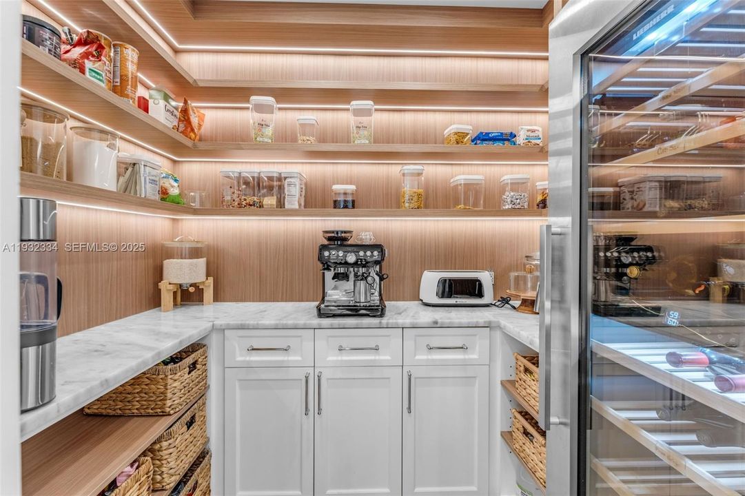 待售: $1,249,000 (4 贝兹, 3 浴室, 2751 平方英尺)