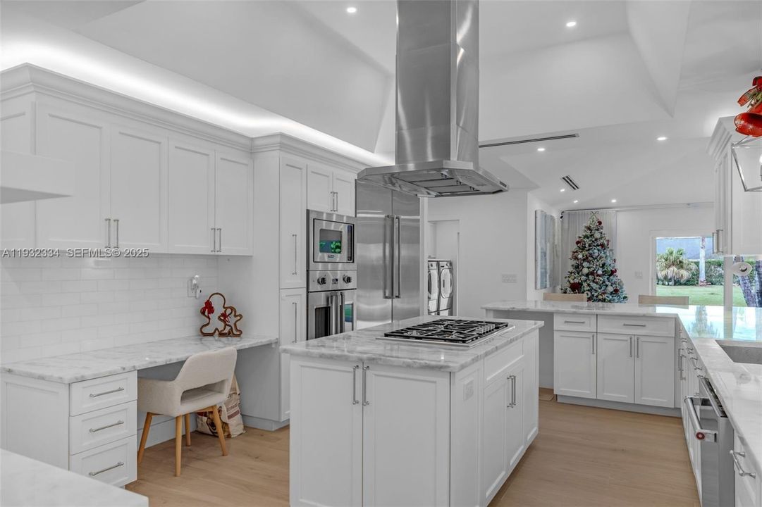 待售: $1,249,000 (4 贝兹, 3 浴室, 2751 平方英尺)