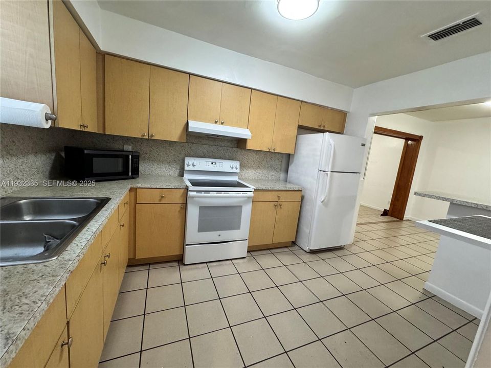 En Renta: $3,800 (3 camas, 2 baños, 1514 Pies cuadrados)