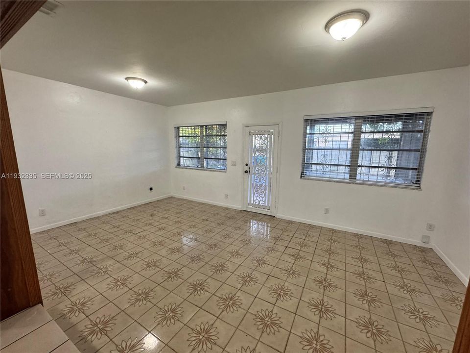 En Renta: $3,800 (3 camas, 2 baños, 1514 Pies cuadrados)